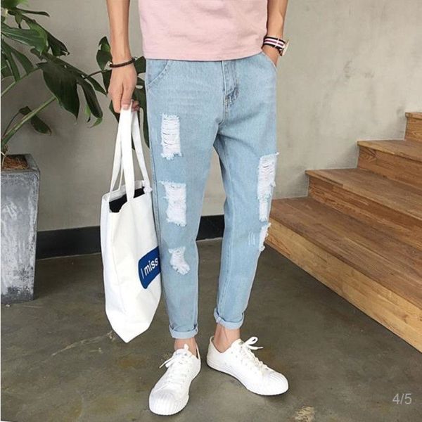 summer men's version, nine-point 100-pair jeans, small legs students' leisure pants, seven-point pants broken holes, Blue
summer men's version, nine-point 100-pair jeans, small legs students' leisure pants, seven-point pants broken holes, Blue