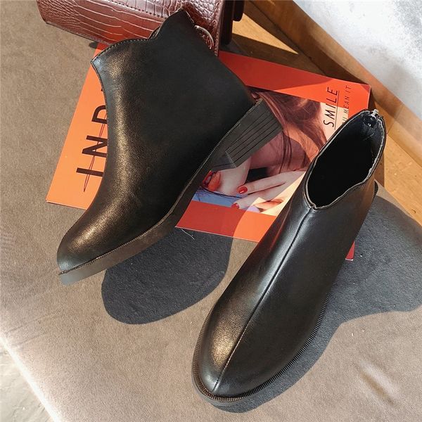 2021 deluxe new winter women low fight ankle chunky high heels martin pantent leatehr boots shoes cwku, Black
2021 deluxe new winter women low fight ankle chunky high heels martin pantent leatehr boots shoes cwku, Black