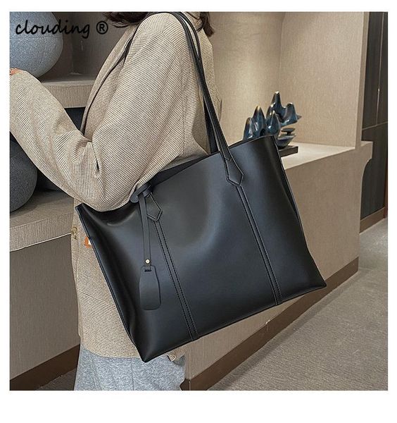 women's solid handbag large capacity pu leather fashion autumn winter shoulder bag retro shopping tote travel diagonal bag
women's solid handbag large capacity pu leather fashion autumn winter shoulder bag retro shopping tote travel diagonal bag