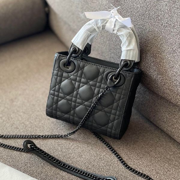 the new diamond lattice black leather women shoulder crossbody bags 2020 new fashion designer chain shoulder bag women handbag
the new diamond lattice black leather women shoulder crossbody bags 2020 new fashion designer chain shoulder bag women handbag