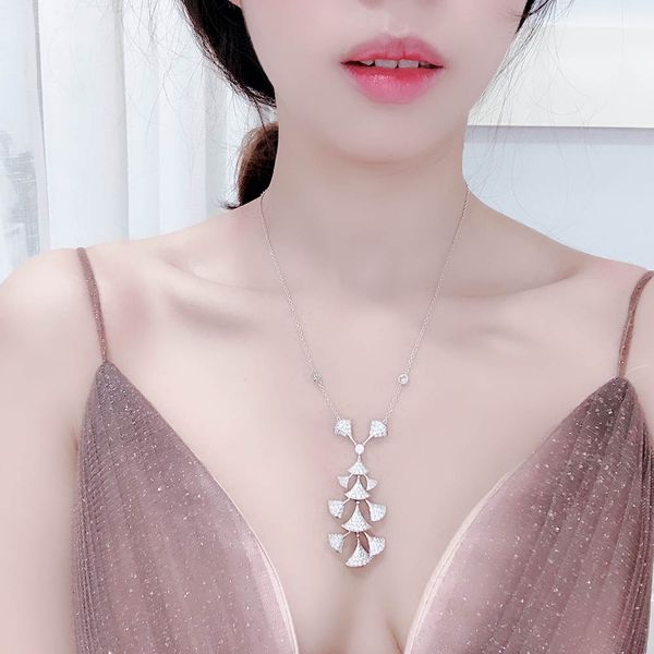 high-end luxurious ball lady necklace party gathering ruby noble necklace circular superior quality sector full body drill, Silver
high-end luxurious ball lady necklace party gathering ruby noble necklace circular superior quality sector full body drill, Silver