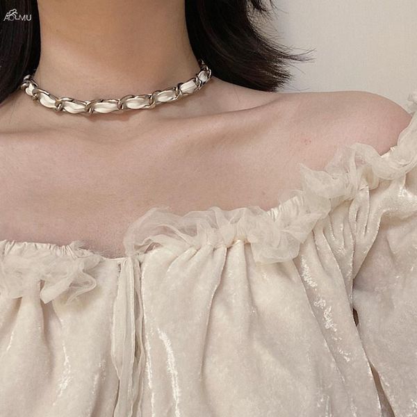 aomu new design white black leather braided metal patchwork necklace for women girls short chocker necklace party jewelry, Golden;silver
aomu new design white black leather braided metal patchwork necklace for women girls short chocker necklace party jewelry, Golden;silver