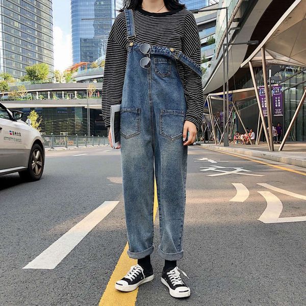 2021 spring and autumn jeans women's korean version chic new high waisted loose bf style fashionable pants, Blue
2021 spring and autumn jeans women's korean version chic new high waisted loose bf style fashionable pants, Blue