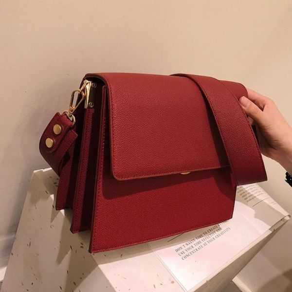 cross body handbag 2021 fashion pu leather women's designer large-capacity shoulder messenger bags
cross body handbag 2021 fashion pu leather women's designer large-capacity shoulder messenger bags
