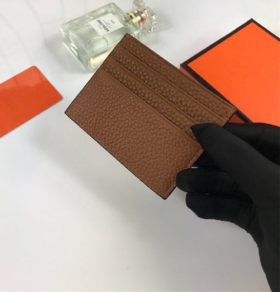 classic style ultra-thin genuine leather vintage card holder fashion men/women credit card holder slim bank id card case with box
classic style ultra-thin genuine leather vintage card holder fashion men/women credit card holder slim bank id card case with box