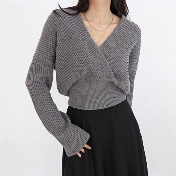 2020 winter women knitted sweater female pullover solid cross v-neck loose elegant vintage office lady casual all match1, White;black
2020 winter women knitted sweater female pullover solid cross v-neck loose elegant vintage office lady casual all match1, White;black