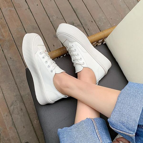 2022 canvas shoes spring and summer new loose cake bottom casual style thin sports round toe thick fashion outer wear small white shoe
2022 canvas shoes spring and summer new loose cake bottom casual style thin sports round toe thick fashion outer wear small white shoe