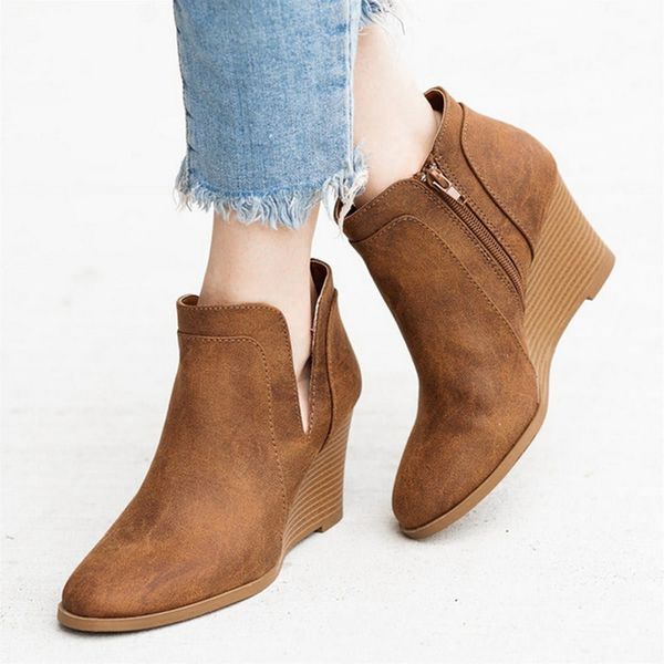 2021 the new fake suede wedge shoes for fashion pointed to woman ankle more size 35-43 vintage short mujer boots 090v, Black
2021 the new fake suede wedge shoes for fashion pointed to woman ankle more size 35-43 vintage short mujer boots 090v, Black