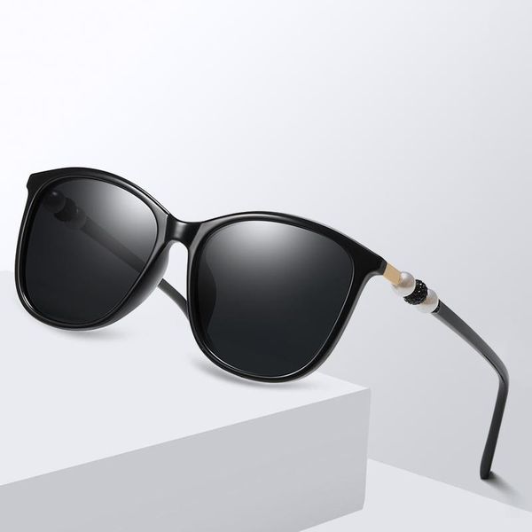 women polarized sunglasses design ladies pearl sun glasses black red square driving shades gafas de sol mujer 122, White;black
women polarized sunglasses design ladies pearl sun glasses black red square driving shades gafas de sol mujer 122, White;black
