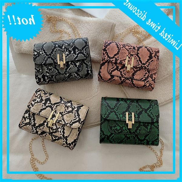 women's 2020 new snake pattern small square personalized versatile chain strap messenger bag fashion
women's 2020 new snake pattern small square personalized versatile chain strap messenger bag fashion