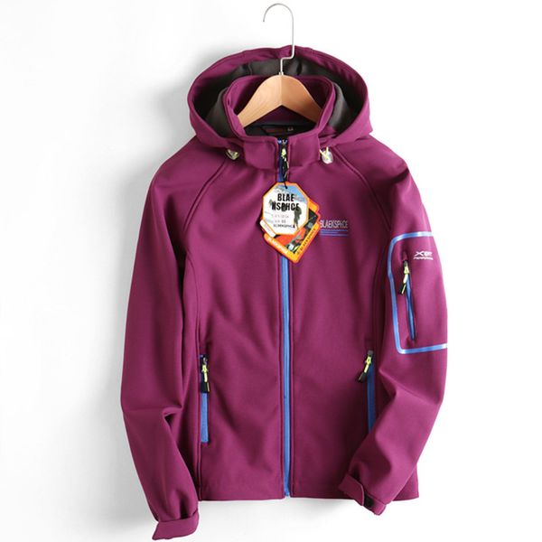 autumn women's soft shell outdoor jacket waterproof windproof breathable fleece warm coat camping hiking jacket q1201, Black;brown
autumn women's soft shell outdoor jacket waterproof windproof breathable fleece warm coat camping hiking jacket q1201, Black;brown