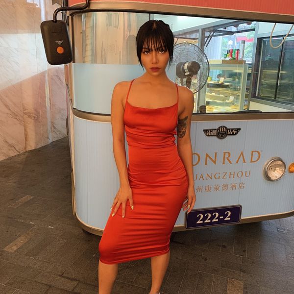 women dresses robe satin slip high waist neon backless bodycon midi dress summer women fashion party elegant sleeveless clothes, Black;gray
women dresses robe satin slip high waist neon backless bodycon midi dress summer women fashion party elegant sleeveless clothes, Black;gray