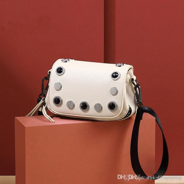 design oblique cross bag ladies fashion shoulder diamond wide shoulder strap small square bag white ladies casual waterproof bag gift 9627
design oblique cross bag ladies fashion shoulder diamond wide shoulder strap small square bag white ladies casual waterproof bag gift 9627