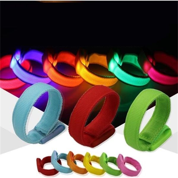 wristbands creative fashion glowing home decoration led bracelet flash glow wang
wristbands creative fashion glowing home decoration led bracelet flash glow wang