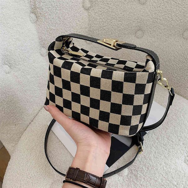 2022 latest models designer handbags on clearance lattice women's winter portable pillow korean fashion personalized single shoulder me
2022 latest models designer handbags on clearance lattice women's winter portable pillow korean fashion personalized single shoulder me