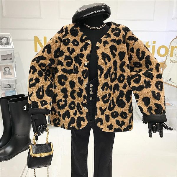 leopard lamb short coat women 1020 autumn new korean loose coat covered button faux leather faux fur wide-waisted, Black
leopard lamb short coat women 1020 autumn new korean loose coat covered button faux leather faux fur wide-waisted, Black