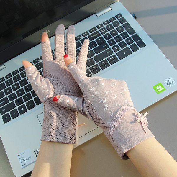 gloves women's thin type sunscreen driving anti-skid tea picking pure cotton breathable short summer leakage two fingers spring and a h
gloves women's thin type sunscreen driving anti-skid tea picking pure cotton breathable short summer leakage two fingers spring and a h