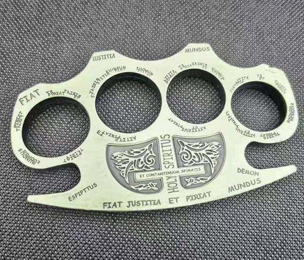 tiger finger four finger self-defense weapons will hand in hand with the tiger finger fist buckle self-defense fighting supplies equipment86
tiger finger four finger self-defense weapons will hand in hand with the tiger finger fist buckle self-defense fighting supplies equipment86