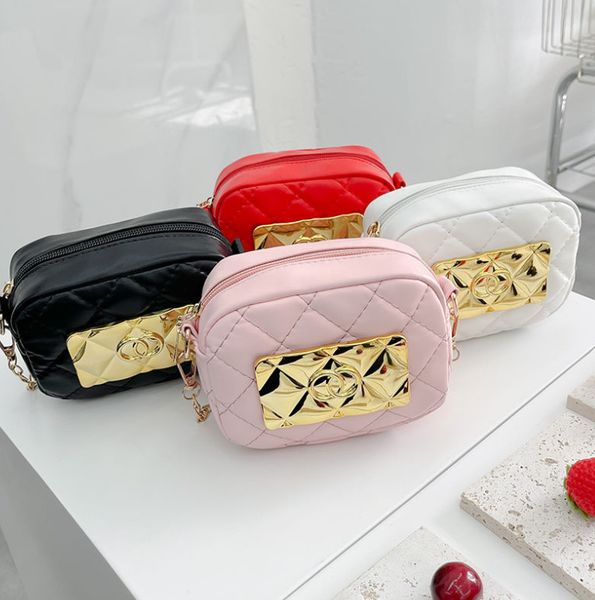 luxury children mirror handbag 2022 girls metal chain pu leatter messenger bags designer ins kids quilted single shoulder bag a8481, Black
luxury children mirror handbag 2022 girls metal chain pu leatter messenger bags designer ins kids quilted single shoulder bag a8481, Black