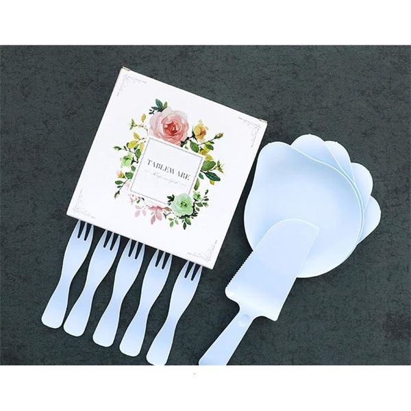 4 colors optional disposable birthday cake tableware suits fork knife dish plate fine gift box party supllies dinnerware sets
4 colors optional disposable birthday cake tableware suits fork knife dish plate fine gift box party supllies dinnerware sets