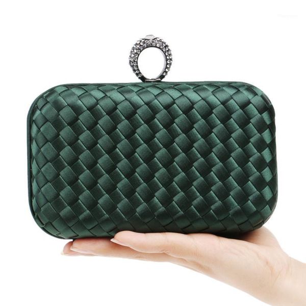 cosmetic bags & cases make-up bags, women's handbags, knitted bridal gowns, 2022, the models sell well in this season.1
cosmetic bags & cases make-up bags, women's handbags, knitted bridal gowns, 2022, the models sell well in this season.1