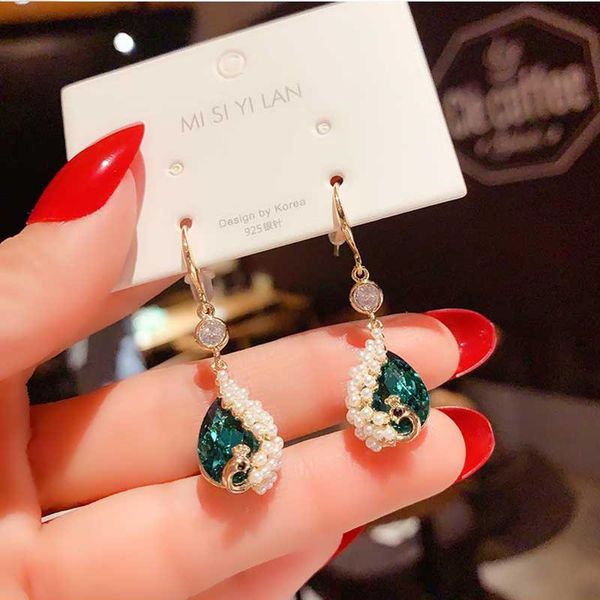 fashion geometric compact zircon green crystal earrings luxury designer elegance feminine jewelry, Silver
fashion geometric compact zircon green crystal earrings luxury designer elegance feminine jewelry, Silver