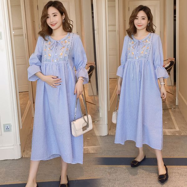 1907# floral embroidery striped cotton maternity dress 2019 spring summer fashion loose clothes for pregnant women pregnancy lj201114, White
1907# floral embroidery striped cotton maternity dress 2019 spring summer fashion loose clothes for pregnant women pregnancy lj201114, White