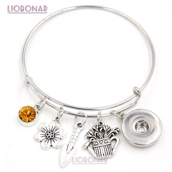 10pcs wholesale snap jewelry spade farmer charm bracelets expandable bangle snap bracelets for women farmer lover gift, Golden;silver
10pcs wholesale snap jewelry spade farmer charm bracelets expandable bangle snap bracelets for women farmer lover gift, Golden;silver