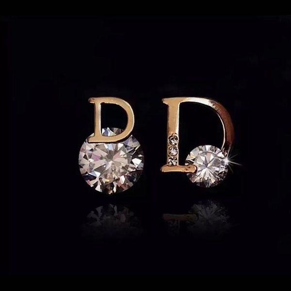 stud european and american personality shiny d letter asymmetric earrings party fashion cubic zircon lady, Golden;silver
stud european and american personality shiny d letter asymmetric earrings party fashion cubic zircon lady, Golden;silver