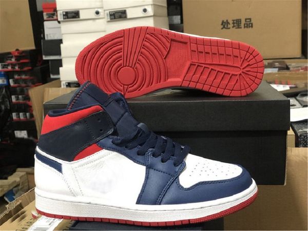 2020 new jump men women mid basketball shoes 852542-104 usa white university red outdoor sneakers size36-46
2020 new jump men women mid basketball shoes 852542-104 usa white university red outdoor sneakers size36-46