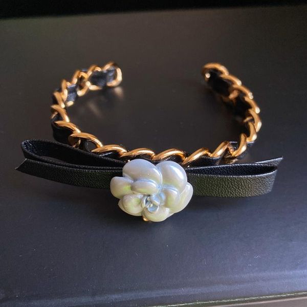 bangle vintage gold color egyptian pharaoh design jewelry camellia flower black leather bracelet brand
bangle vintage gold color egyptian pharaoh design jewelry camellia flower black leather bracelet brand