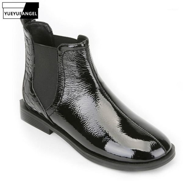 2020 spring autumn new brand womens patent leather flat boots british square toe slip on elastic mouth black female ankle boots1
2020 spring autumn new brand womens patent leather flat boots british square toe slip on elastic mouth black female ankle boots1