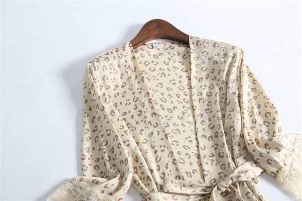 Sexy Lace Intimate Lingerie Beige Satin Sleepwear Women 2PCS Nighty&Robe Suit Leopard Nightgown Nightwear Casual Home Clothes
Sexy Lace Intimate Lingerie Beige Satin Sleepwear Women 2PCS Nighty&Robe Suit Leopard Nightgown Nightwear Casual Home Clothes
