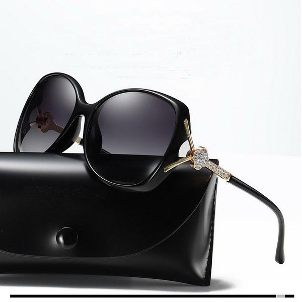 sunglasses jyjewel 2021 fashion round frame polarized korean version of men and women with wholesale, White;black
sunglasses jyjewel 2021 fashion round frame polarized korean version of men and women with wholesale, White;black