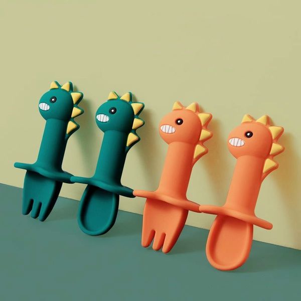 children tableware baby spoon fork set 2pcs silicone feeding spoon kids cutlery cartoon dinosaur short handle teether
children tableware baby spoon fork set 2pcs silicone feeding spoon kids cutlery cartoon dinosaur short handle teether