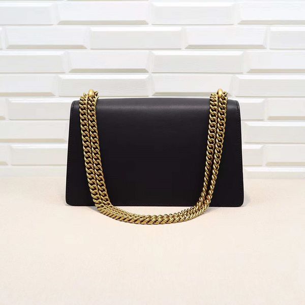 leather handbag designer original shoulder bag messenger bag g chain small square bag size 28cm
leather handbag designer original shoulder bag messenger bag g chain small square bag size 28cm