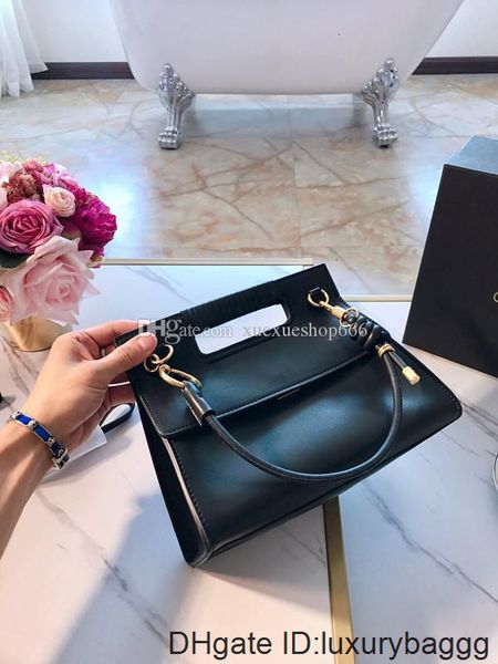 19ss classic large-capacity handbag brand female crossbody luxury handbags famous designer shoulder bag
19ss classic large-capacity handbag brand female crossbody luxury handbags famous designer shoulder bag
