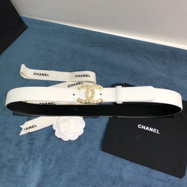 woman belt fashion cowhide belt casual smooth buckle female belt with gift box, Black;brown
woman belt fashion cowhide belt casual smooth buckle female belt with gift box, Black;brown