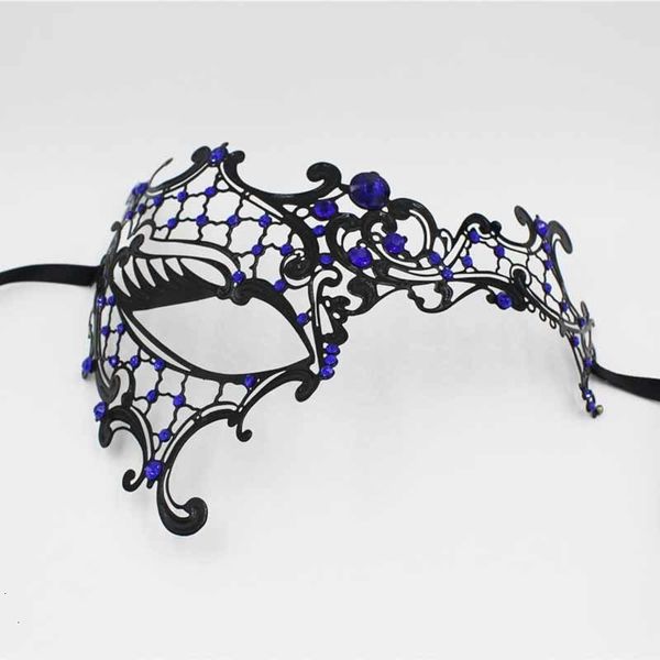 black halloween mask fun fashion red cosplay clear rhinestone metal party mask costume halloween phantom filigree weddin
black halloween mask fun fashion red cosplay clear rhinestone metal party mask costume halloween phantom filigree weddin