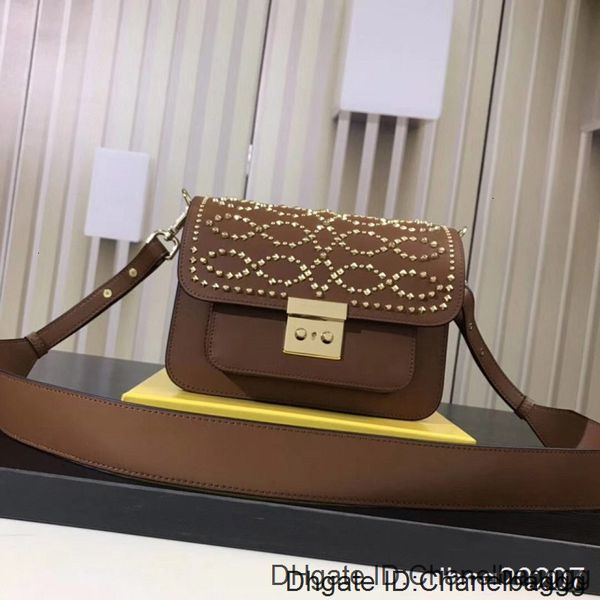 new arrival quality bags female shoulder crossbody nice women clutch bag handbag 21cm
new arrival quality bags female shoulder crossbody nice women clutch bag handbag 21cm