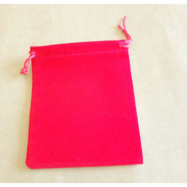 50 шт. 7x9 10x12cm бархатные сумки ювелирные изделия сумка подарочные сумки свадьба сумка емкости женщина ювелирные изделия дисплей подарок
50 шт. 7x9 10x12cm бархатные сумки ювелирные изделия сумка подарочные сумки свадьба сумка емкости женщина ювелирные изделия дисплей подарок