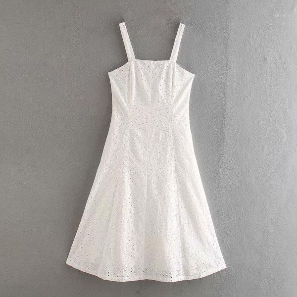 2020 women fashion hollow out embroidery white sling dress female back zipper spaghetti strap midi vestidos chic dresses ds38381, Black;gray
2020 women fashion hollow out embroidery white sling dress female back zipper spaghetti strap midi vestidos chic dresses ds38381, Black;gray