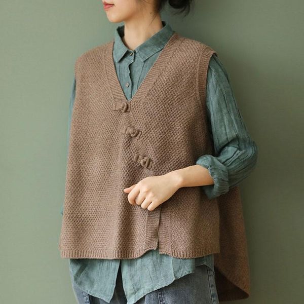qpfjqd vintage plate buckle v-neck irregular knitted vest 2021 autumn spring casual loose women sweater vests, Black;white
qpfjqd vintage plate buckle v-neck irregular knitted vest 2021 autumn spring casual loose women sweater vests, Black;white