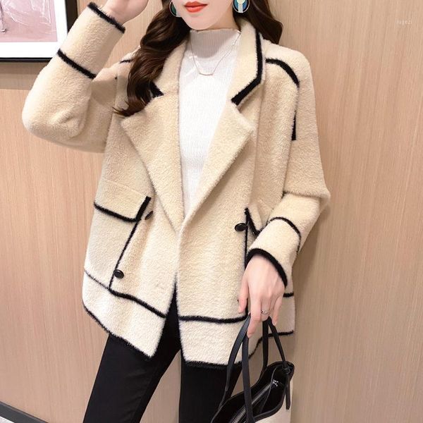 imitation mink velvet jacket women's autumn and winter 2020 new suit collar cardigan ladies loose fashion sweater blazer k13221, White;black
imitation mink velvet jacket women's autumn and winter 2020 new suit collar cardigan ladies loose fashion sweater blazer k13221, White;black