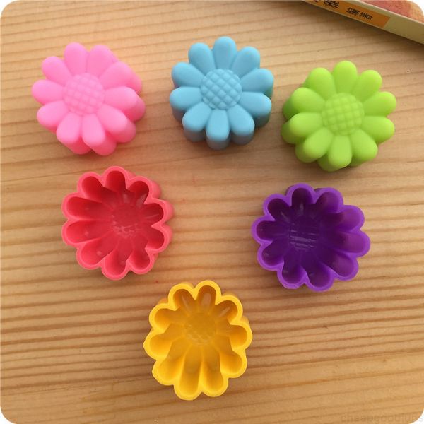 factory backing cupcake new design flower silicone shaped muffin molds in 25 shapes for baking cakes kitchenware 22
factory backing cupcake new design flower silicone shaped muffin molds in 25 shapes for baking cakes kitchenware 22
