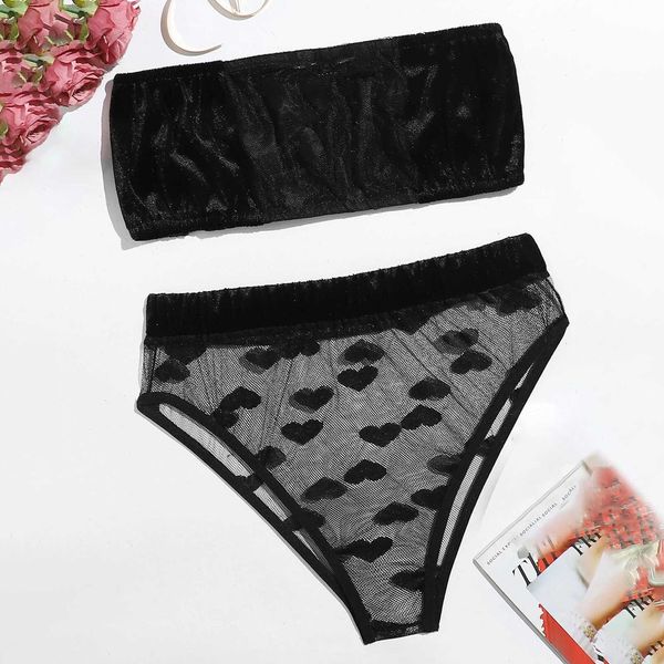 ladies fashion beautiful veet heart shaped mesh underwear set women lace lingerie nightwear sleepwear, Black;white
ladies fashion beautiful veet heart shaped mesh underwear set women lace lingerie nightwear sleepwear, Black;white