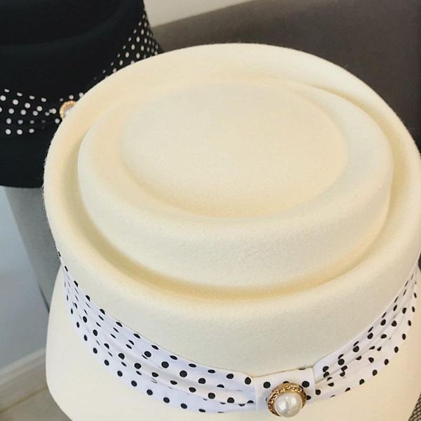 2020 shade new fashion women cloche bucket winter elegant black white bow ladies fedora hat wool felt hat warm church dress wool hat
2020 shade new fashion women cloche bucket winter elegant black white bow ladies fedora hat wool felt hat warm church dress wool hat