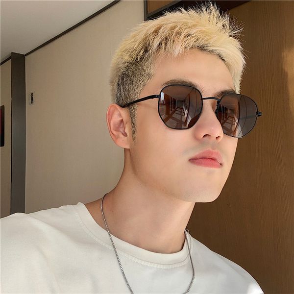 black frame brown metal polygonal ultra light shade polarized sunglasses korean fashion men's driving sunglasses
black frame brown metal polygonal ultra light shade polarized sunglasses korean fashion men's driving sunglasses