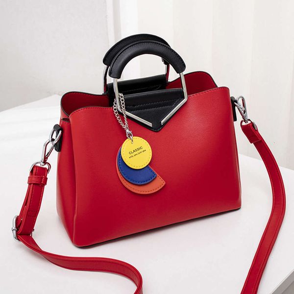 luxurys designers women 2021 new princess korean fashion one shoulder messenger handbag versatile leisure lady bag
luxurys designers women 2021 new princess korean fashion one shoulder messenger handbag versatile leisure lady bag