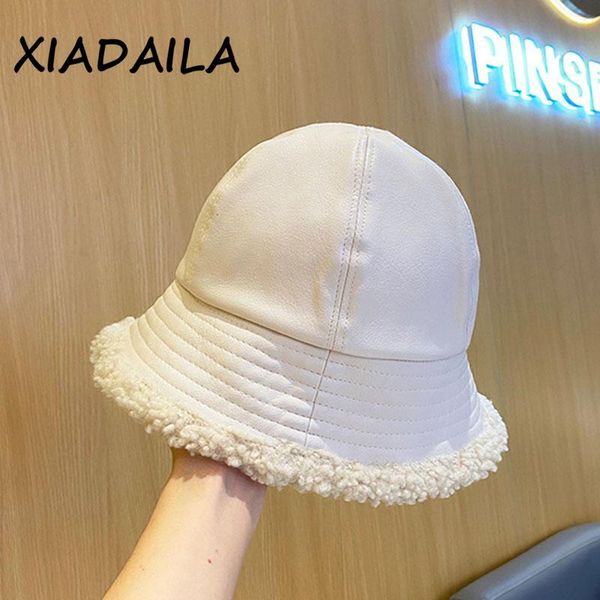 wide brim hats 2021 solid pu fur warm female cap faux winter bucket hat for women outdoor sunscreen sun panama lady, Blue;gray
wide brim hats 2021 solid pu fur warm female cap faux winter bucket hat for women outdoor sunscreen sun panama lady, Blue;gray